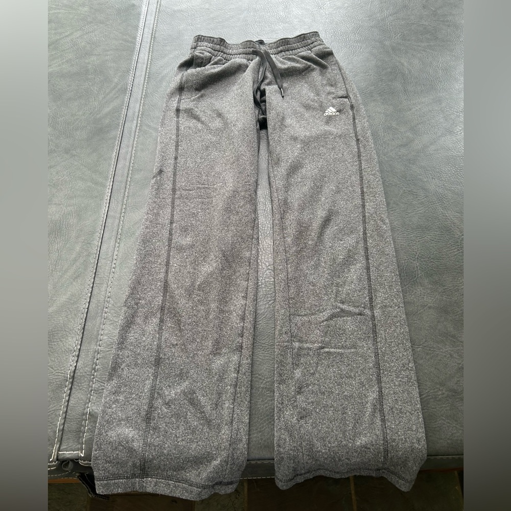 Women’s Adidas sweatpants